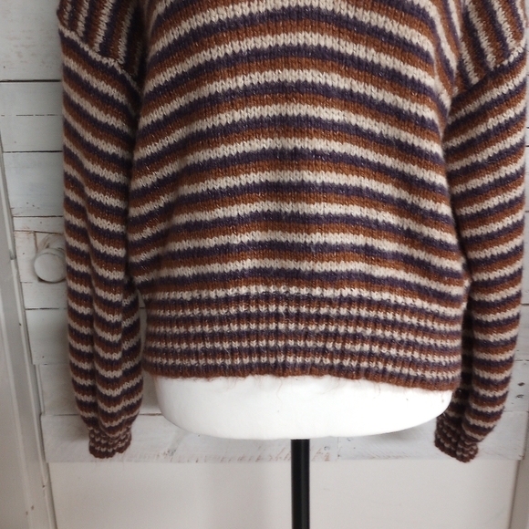 Major Label Group Medium Knit Sweater Striped Cropped Bishop Sleeve Boho Fall - Picture 3 of 9